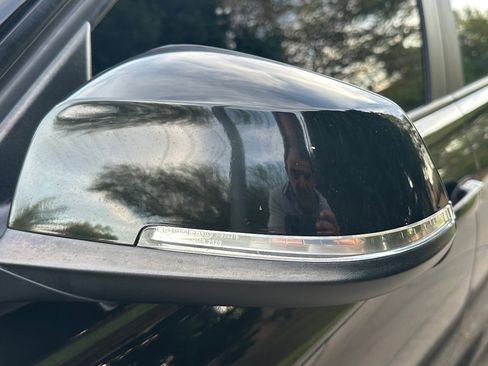 Used 2018 BMW 320i Sedan image 40