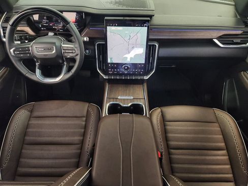Used 2026 GMC Acadia Denali Ultimate w/ LPO, Floor Liner Package FWD image 26