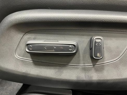 New 2026 Honda HR-V EX-L image 13