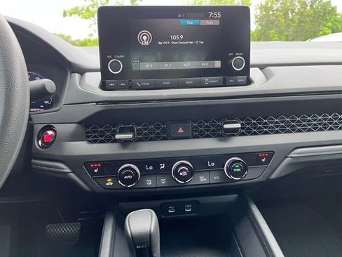 Used 2025 Honda Accord SE image 10