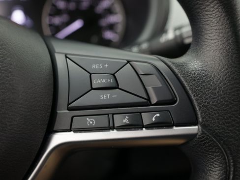 Used 2020 Nissan Kicks SV FWD image 21