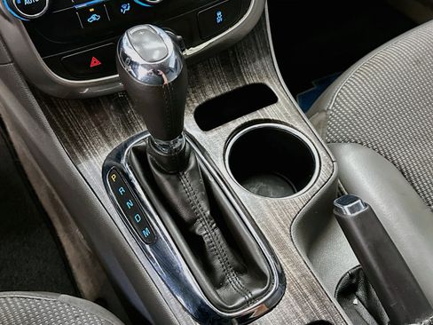 Used 2014 Chevrolet Malibu LT FWD image 23