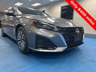 Used 2025 Nissan Altima 2.5 SV