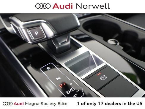 Used 2024 Audi Q7 2.0T Premium w/ Convenience Package AWD/4WD image 4