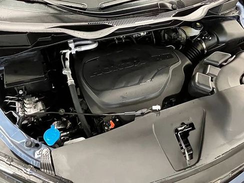 New 2026 Honda Odyssey Touring image 11
