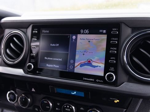 Used 2023 Toyota Tacoma TRD Off-Road w/ Technology Package image 20