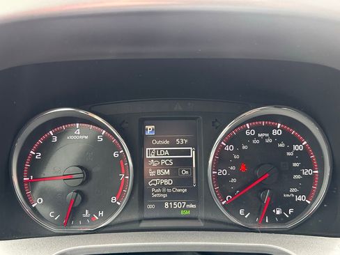 Used 2018 Toyota RAV4 SE w/ Power Extra Value Package AWD/4WD image 22