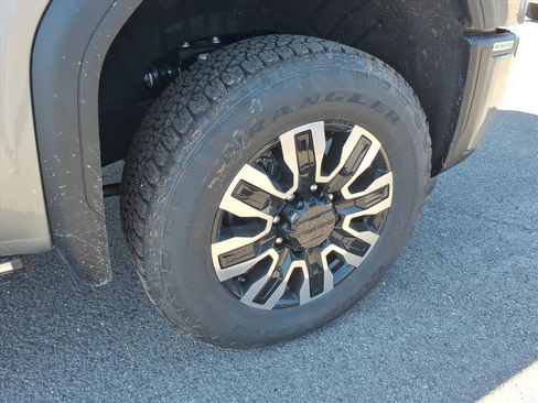 New 2026 GMC Sierra 2500 Denali Ultimate w/ Max Trailering Package image 9