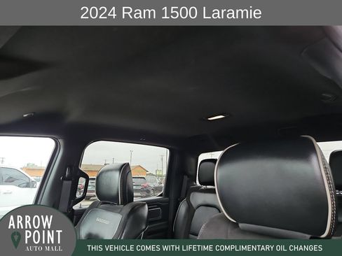 Used 2024 RAM 1500 Laramie AWD/4WD image 22