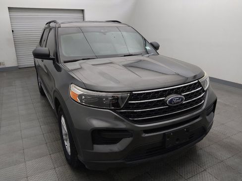 Used 2020 Ford Explorer XLT RWD image 14