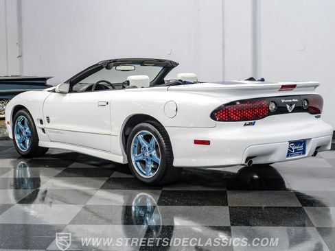 Used 1999 Pontiac Firebird Trans Am RWD image 9