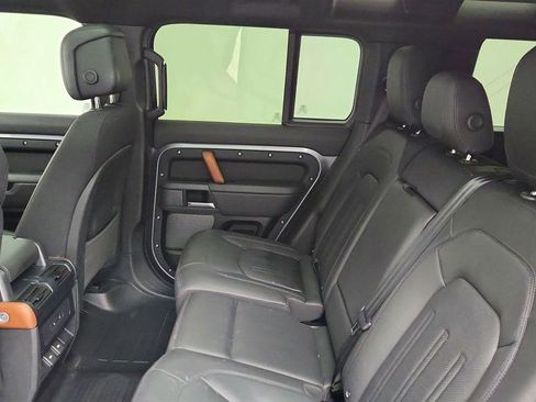Used 2023 Land Rover Defender 110 X image 23