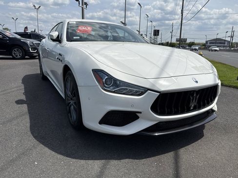 Certified 2022 Maserati Ghibli Modena Q4 image 3