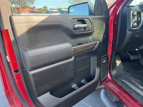 Used 2022 Chevrolet Silverado 1500 LT Trail Boss w/ Convenience Package II AWD/4WD image 5