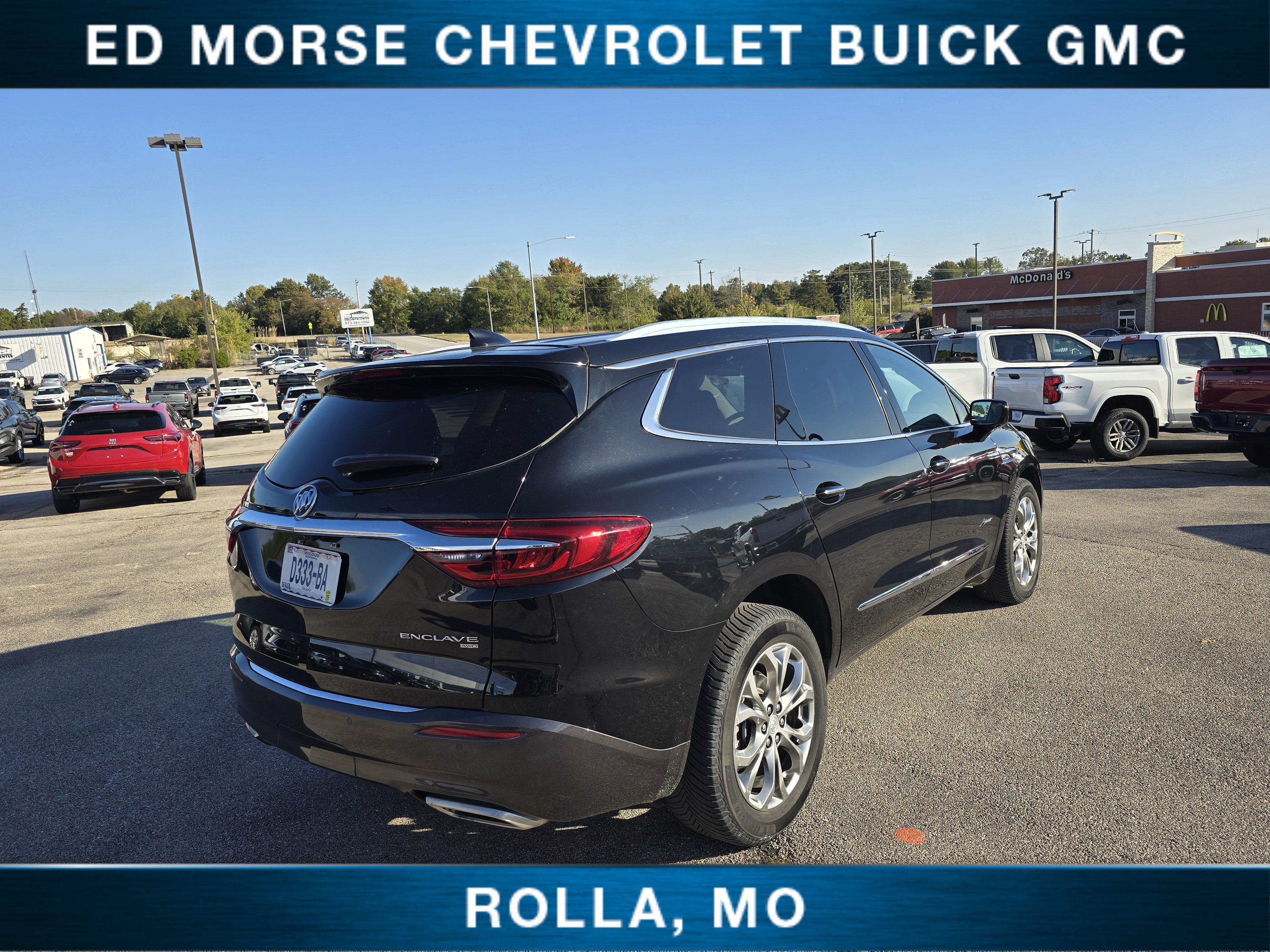 Certified 2019 Buick Enclave Avenir w/ Avenir Technology Package AWD/4WD image 3