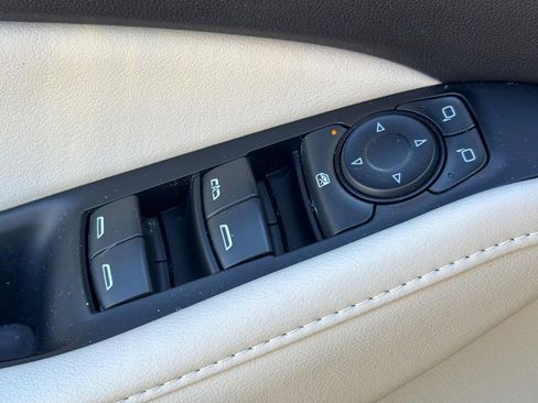 Used 2024 Buick Enclave Essence w/ LPO, Floor Liner Package image 17