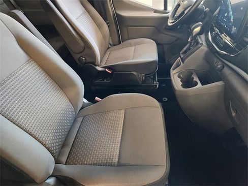 Used 2024 Ford Transit 350 XLT image 3