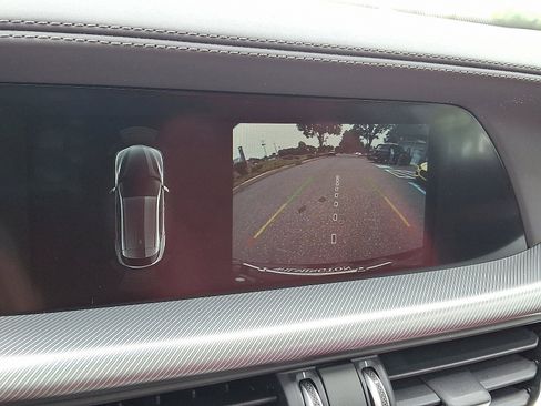 New 2025 Alfa Romeo Stelvio Sprint image 14