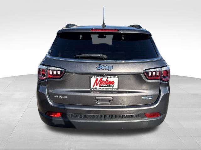 Used 2023 Jeep Compass Latitude AWD/4WD image 6