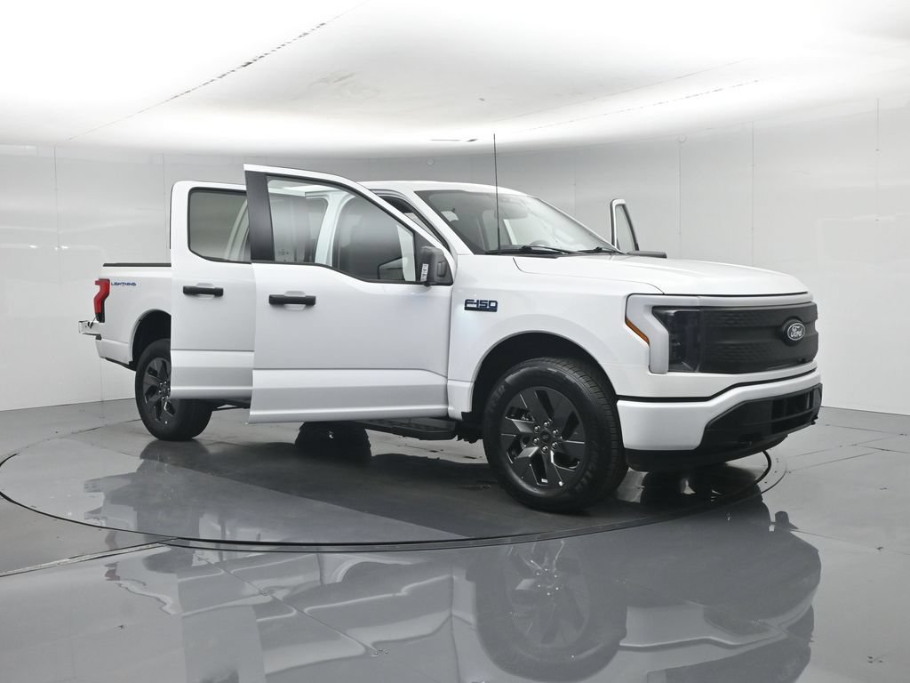 Certified 2024 Ford F150 Lightning XLT AWD/4WD image 36