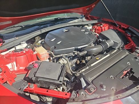 Used 2017 Chevrolet Camaro LT RWD image 27