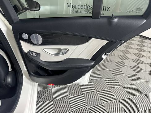 Used 2017 Mercedes-Benz C 300 4MATIC Sedan image 18