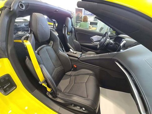 Used 2021 Chevrolet Corvette Stingray Preferred Cpe w/ Z51 Performance Package RWD image 12