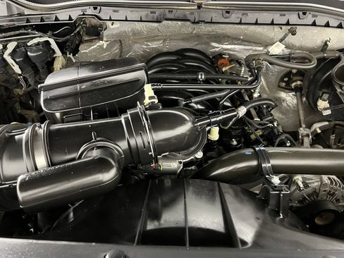 Used 2022 Ford F250 Lariat w/ Chrome Package image 35