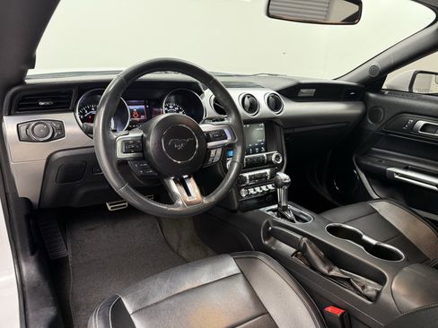 Used 2018 Ford Mustang Premium image 12