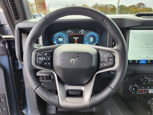 New 2025 Ford Bronco Badlands image 27