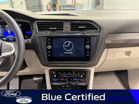 Used 2023 Volkswagen Tiguan SE image 15