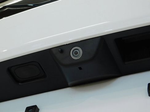 Used 2024 Jeep Grand Cherokee Summit AWD/4WD image 89