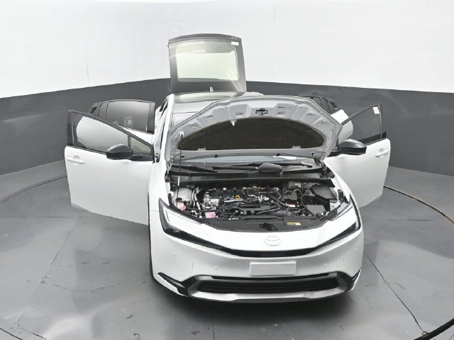 Used 2024 Toyota Prius Limited w/ Limited Premium Package FWD image 33