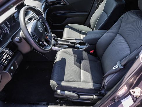 Used 2017 Honda Accord LX image 9
