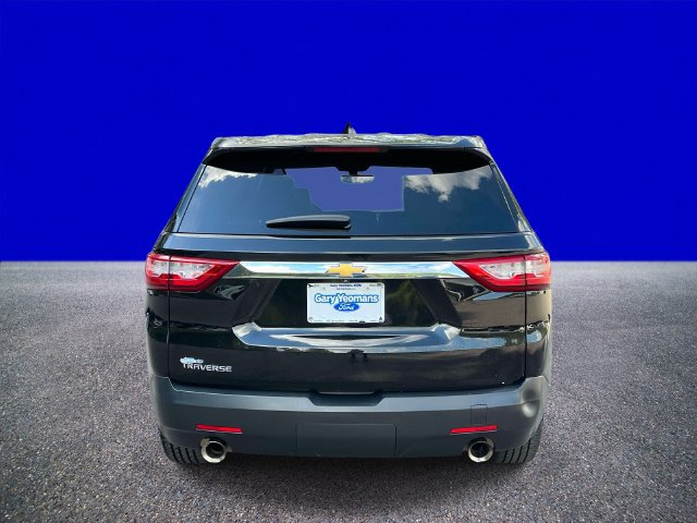 Used 2020 Chevrolet Traverse LS FWD image 4