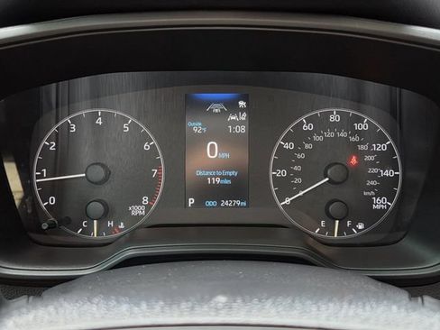 Used 2025 Toyota Corolla LE FWD image 28