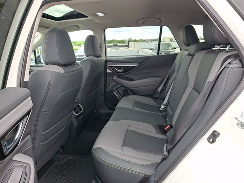 Certified 2025 Subaru Outback Onyx Edition AWD/4WD image 10