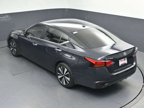 Used 2022 Nissan Altima 2.5 SV image 35