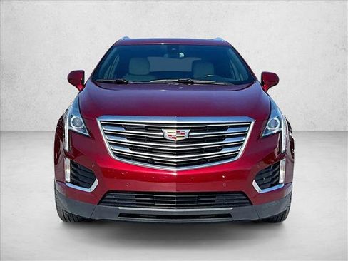 Used 2018 Cadillac XT5 Luxury w/ Driver Awareness Package image 3