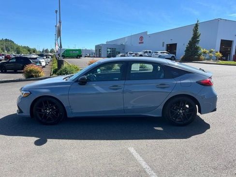Used 2024 Honda Civic Sport image 9