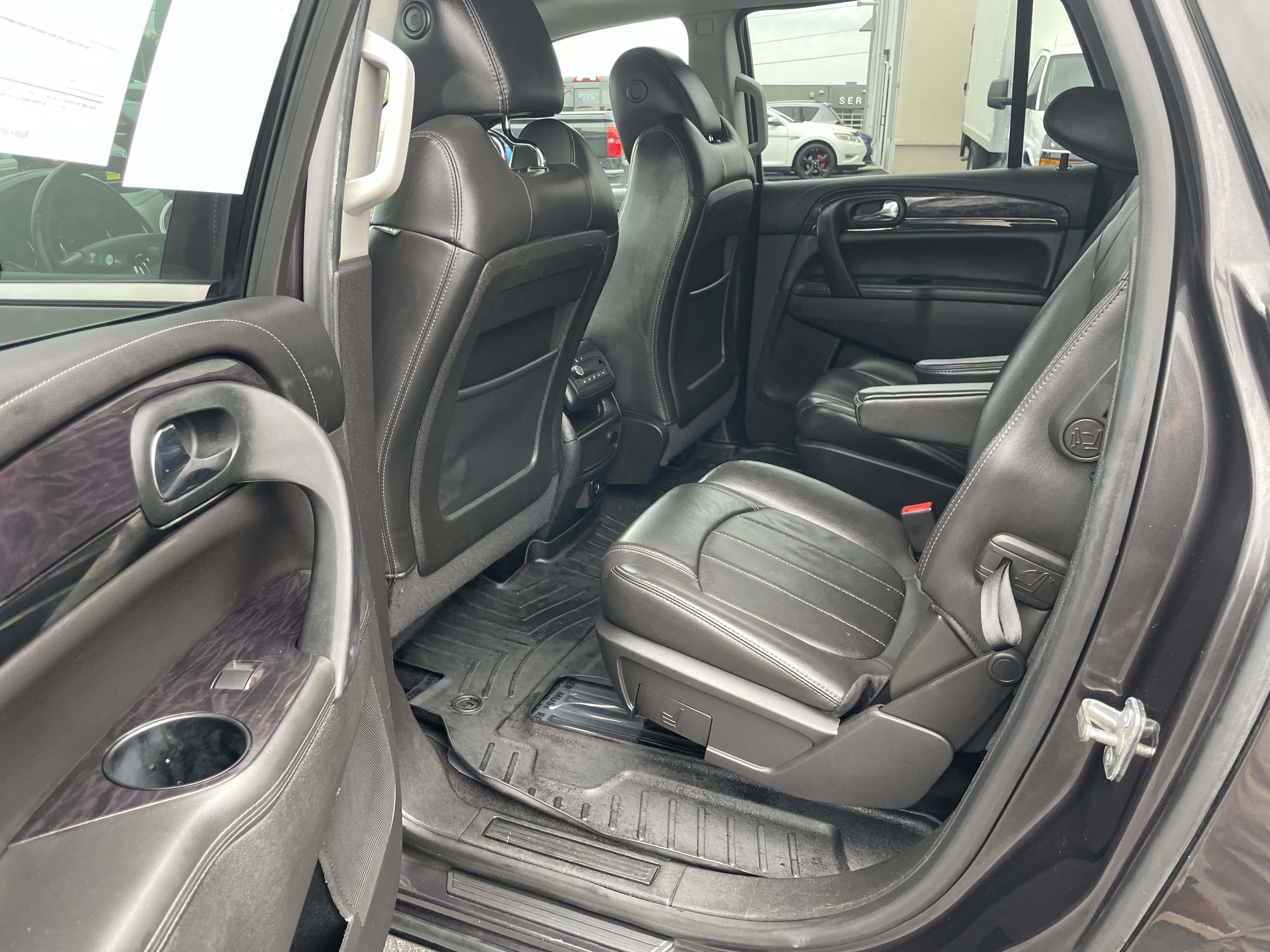 Used 2017 Buick Enclave Leather AWD/4WD image 27