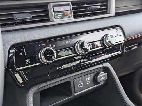 New 2025 Honda Pilot Sport image 15