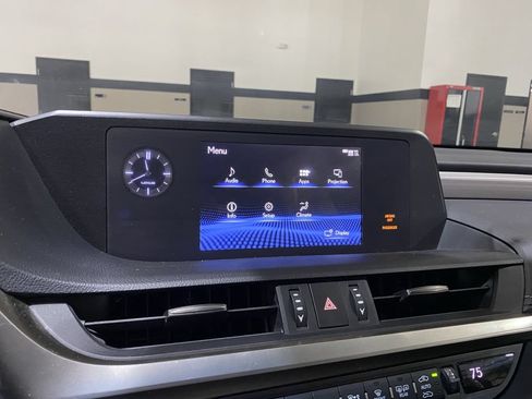 Used 2019 Lexus ES 350 F Sport w/ Accessory Package 2 FWD image 7