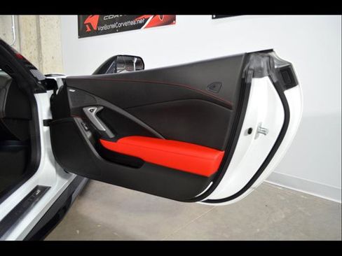 Used 2019 Chevrolet Corvette Z06 image 18