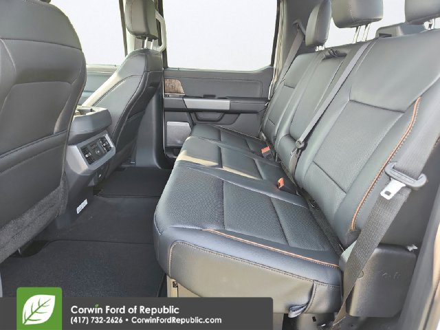 New 2026 Ford F350 Lariat w/ Chrome Package AWD/4WD image 28