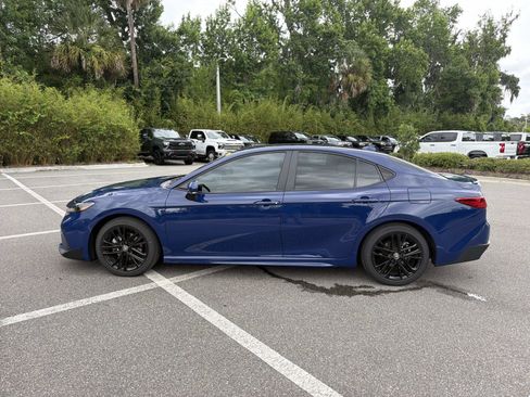 Used 2026 Toyota Camry SE FWD image 6