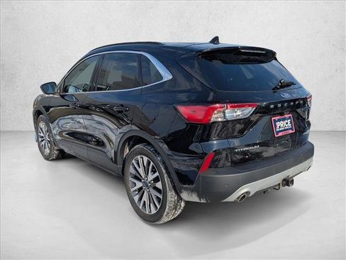 Used 2022 Ford Escape Titanium w/ Class II Trailer Tow Package image 7
