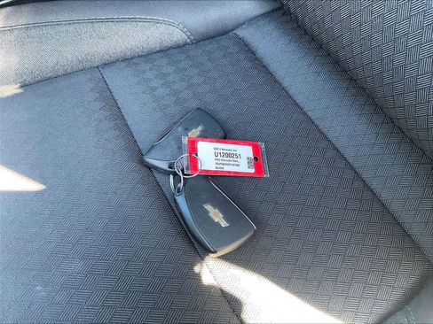 Used 2023 Chevrolet Silverado 1500 LT image 30