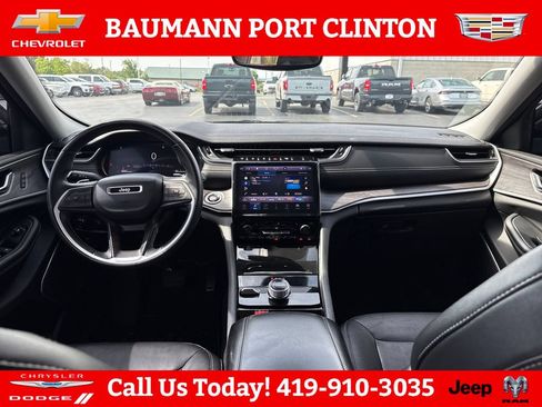 Used 2021 Jeep Grand Cherokee L Limited AWD/4WD image 12