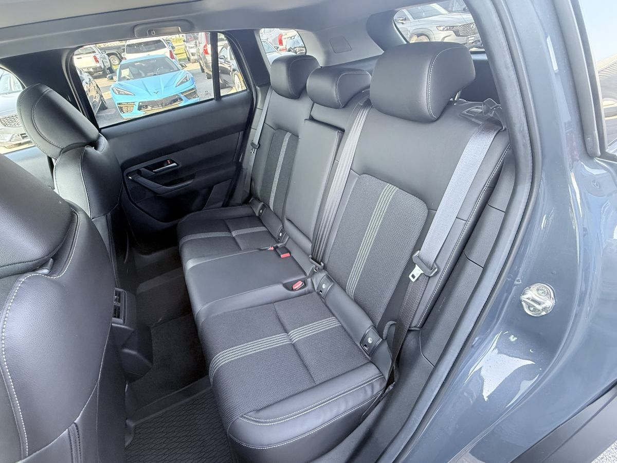 Used 2025 MAZDA CX-50 AWD 2.5 S w/ Cargo Package image 16